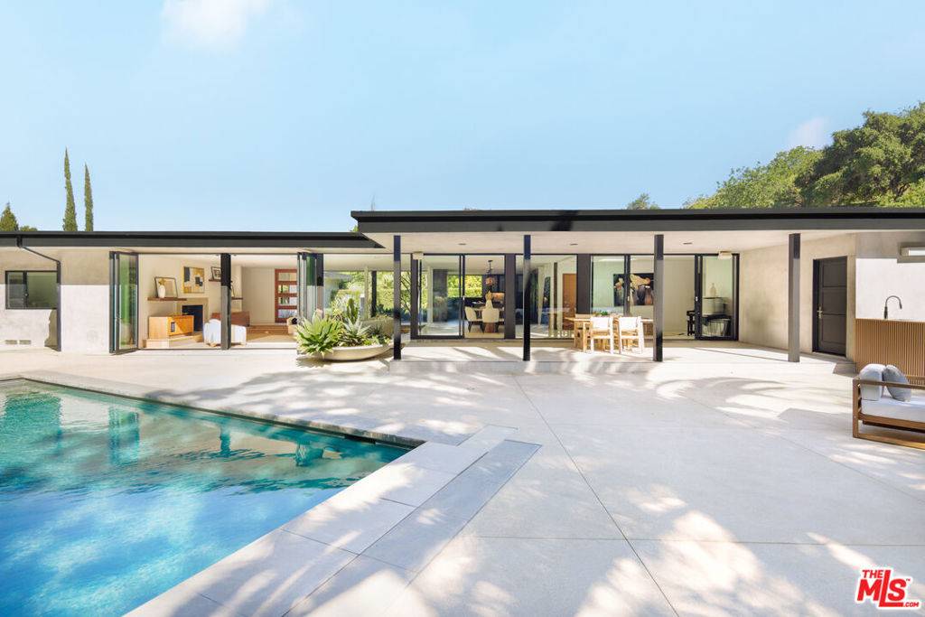 9991 Liebe DR, Beverly Hills, CA 90210