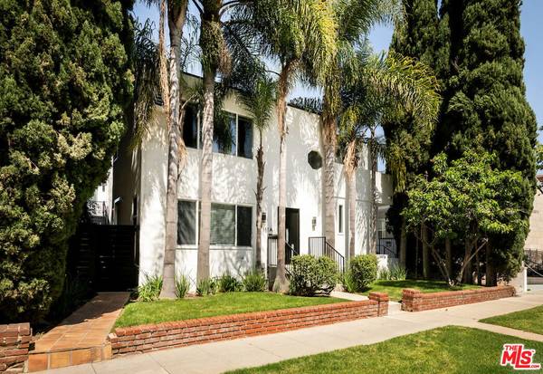 Beverly Hills, CA 90212,151 S Rexford DR