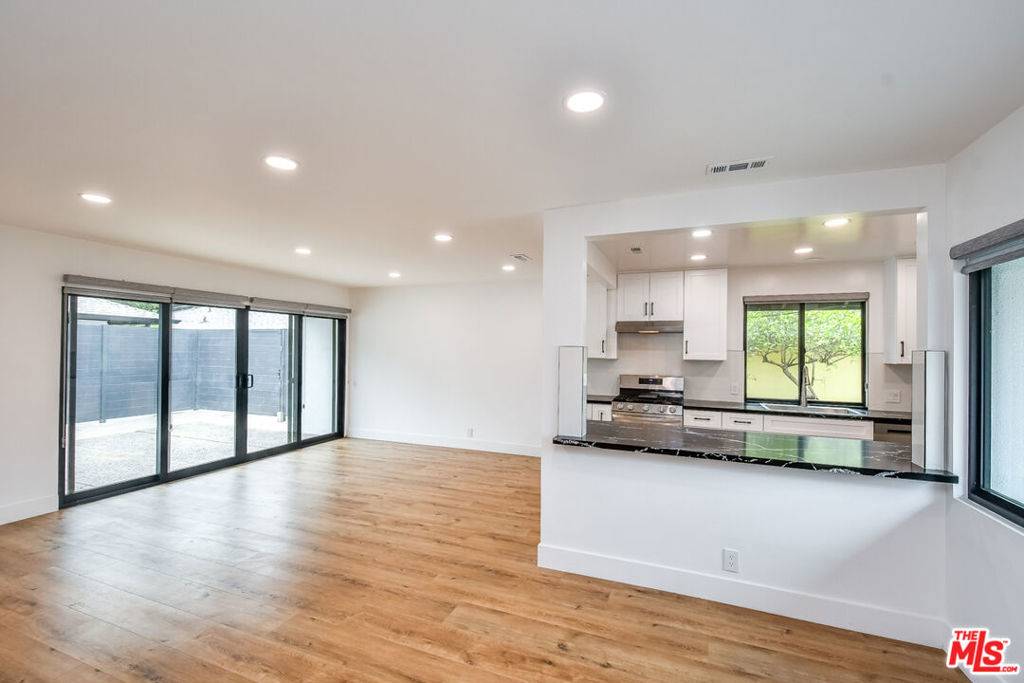 South Pasadena, CA 91030,270 Grace DR