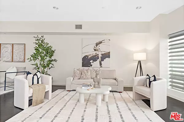 Marina Del Rey, CA 90292,3119 Via Dolce #116