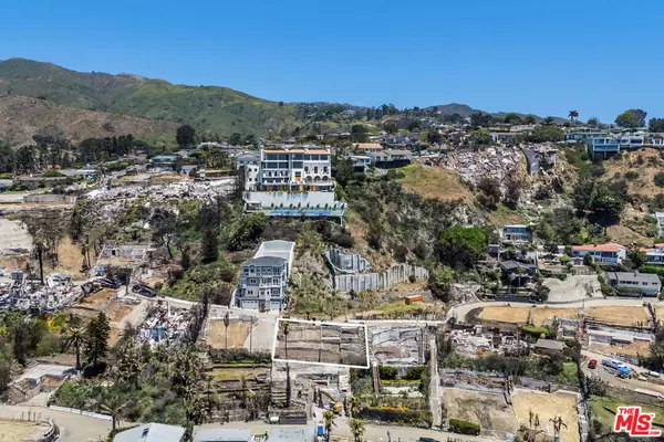 Pacific Palisades, CA 90272,17810 Castellammare DR