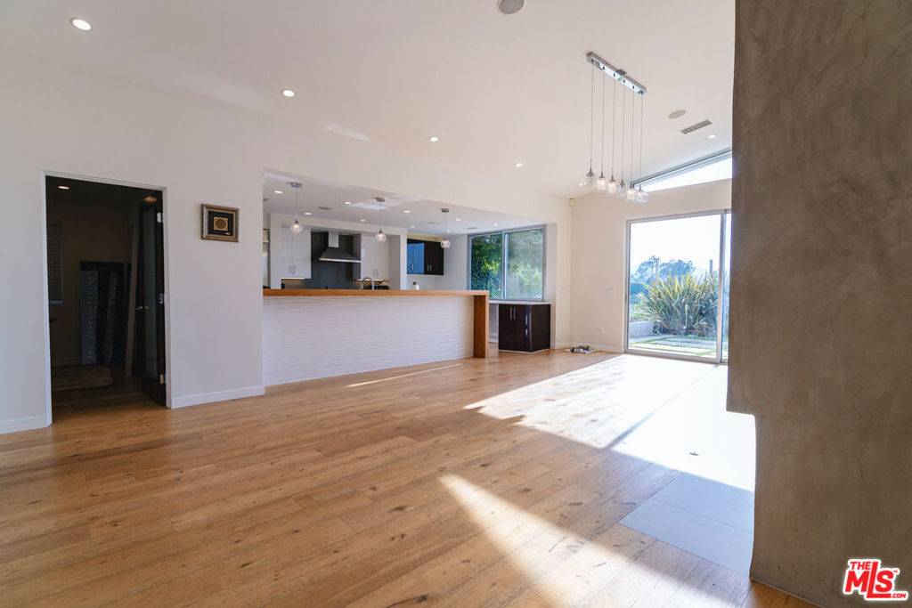 Sherman Oaks, CA 91403,3423 Scadlock LN