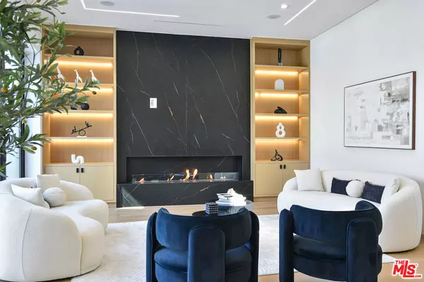 Studio City, CA 91604,13015 Greenleaf ST