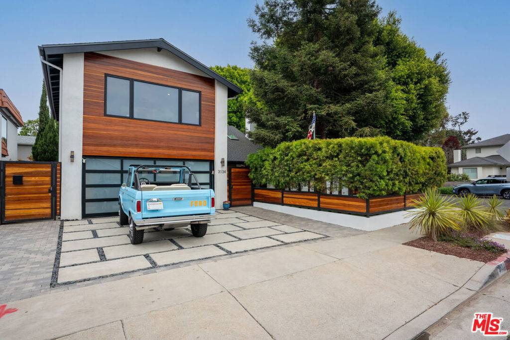 3134 Granville AVE, Los Angeles, CA 90066