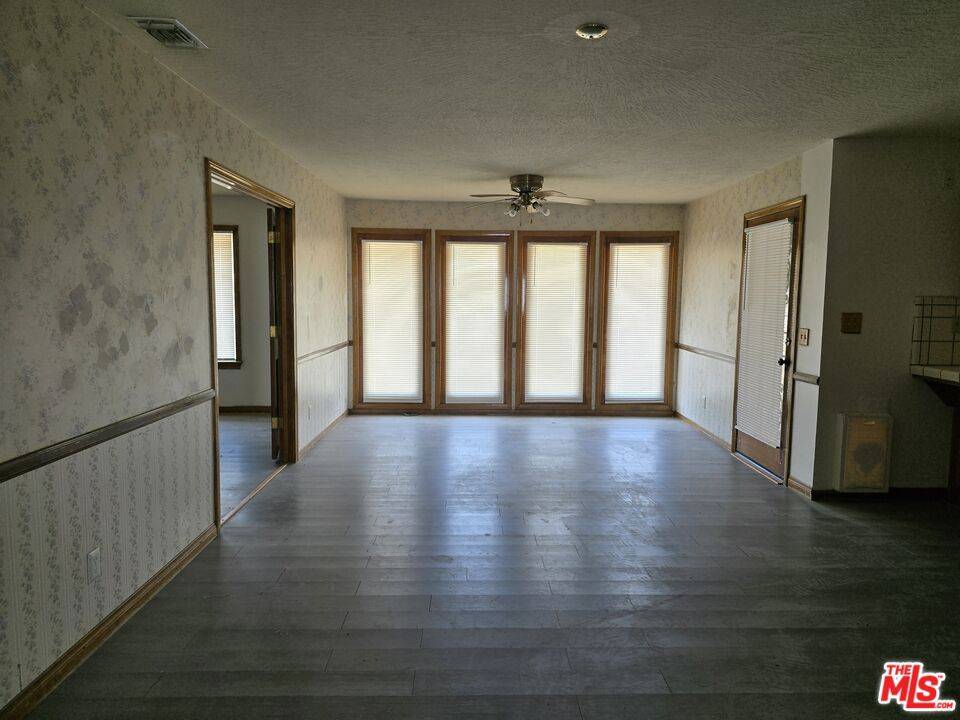 Pinon Hills, CA 92372,3385 State Hwy 138