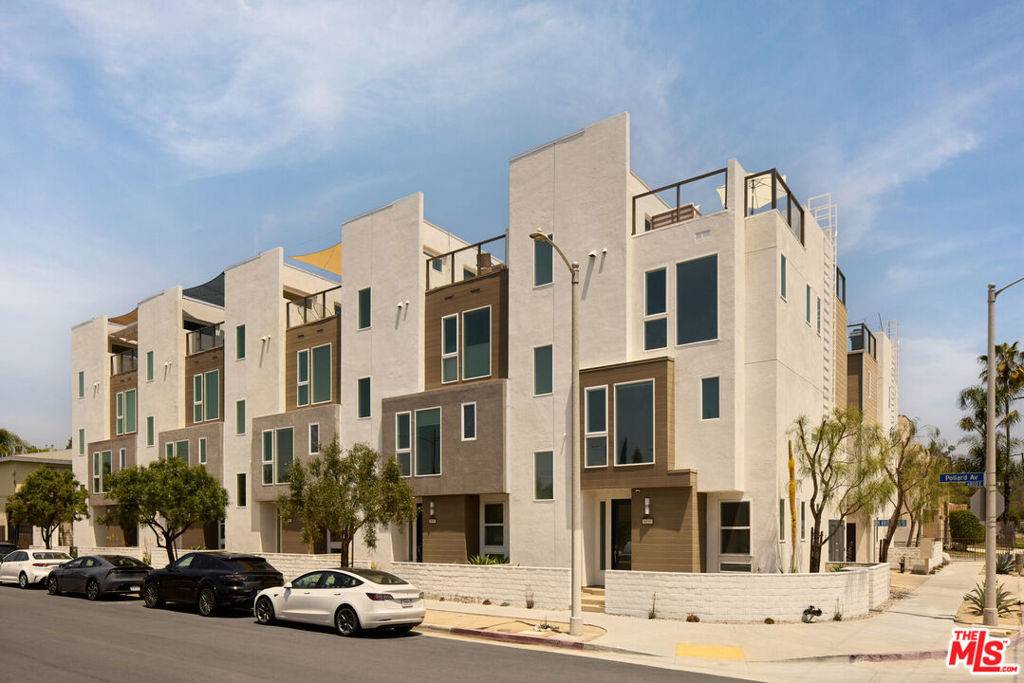 6899 Pollard ST, Los Angeles, CA 90042