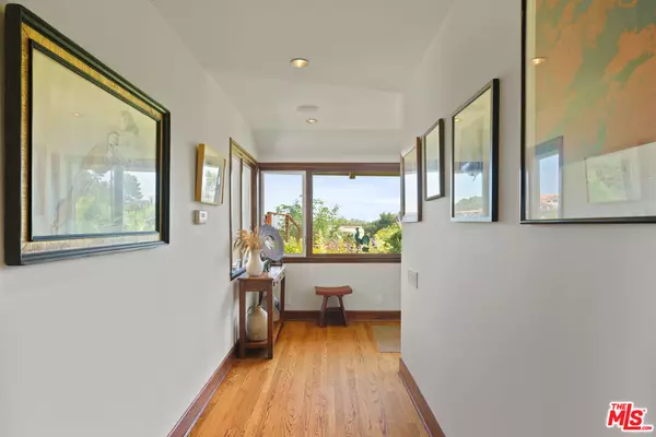 Topanga, CA 90290,2303 Tuna Canyon RD