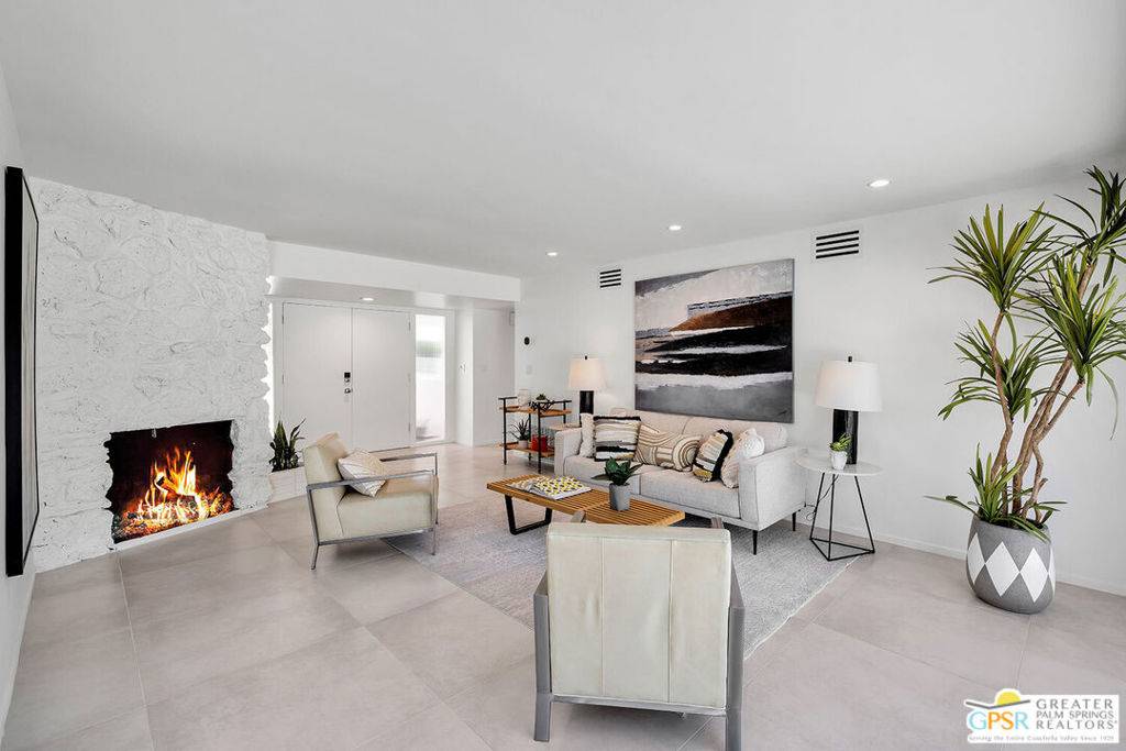 Palm Springs, CA 92262,403 N Juanita DR