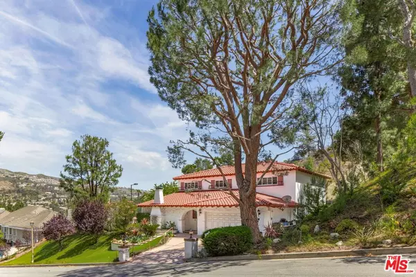 Pacific Palisades, CA 90272,17552 Camino De Yatasto