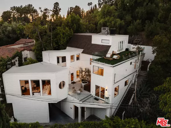 2261 Vasanta WAY, Los Angeles, CA 90068