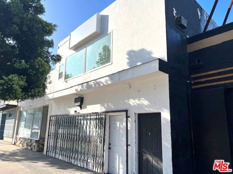 6006 6006 1/2 W Pico BLVD, Los Angeles, CA 90035