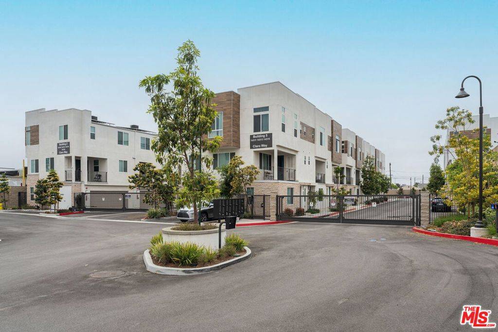 Gardena, CA 90249,14320 Claro Way