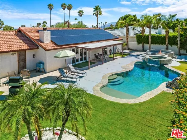 2011 N San Antonio RD, Palm Springs, CA 92262
