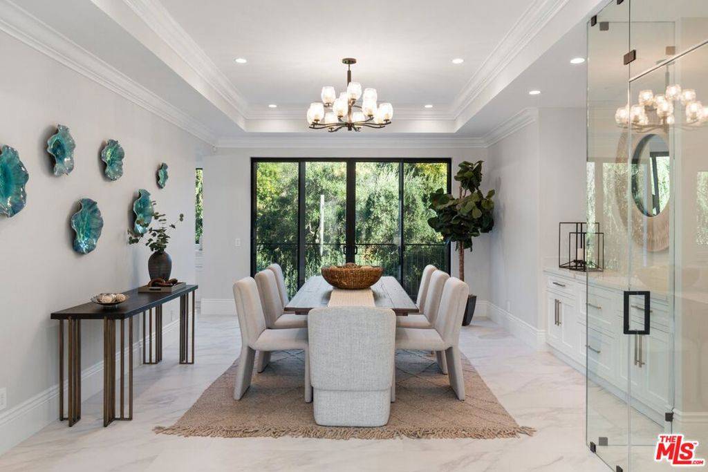Tarzana, CA 91356,4351 Vanalden AVE