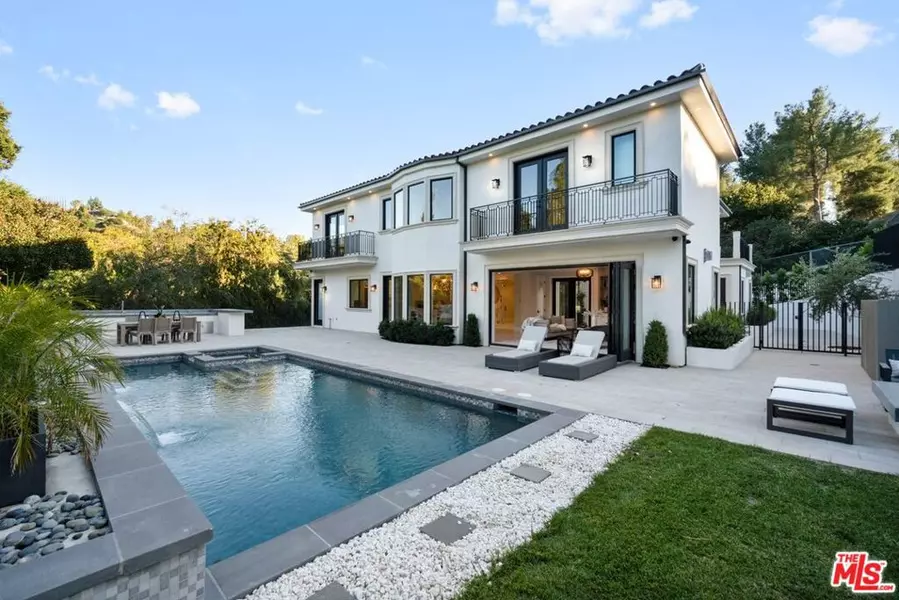 4351 Vanalden AVE, Tarzana, CA 91356