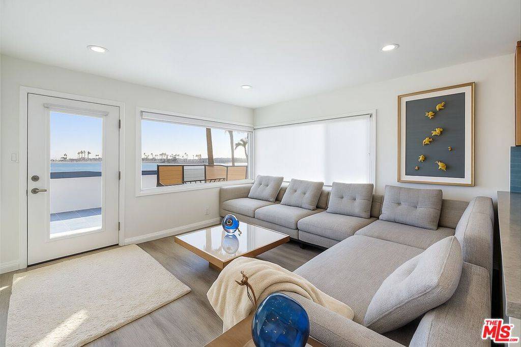Long Beach, CA 90802,26 5th PL