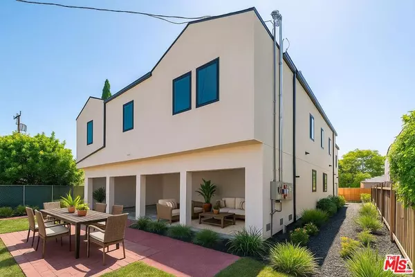 5622 Willowcrest AVE, North Hollywood, CA 91601