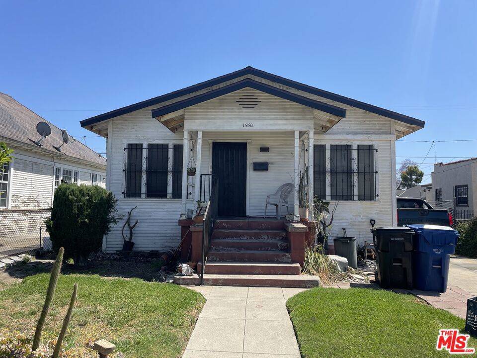 1550 W 70th ST, Los Angeles, CA 90047