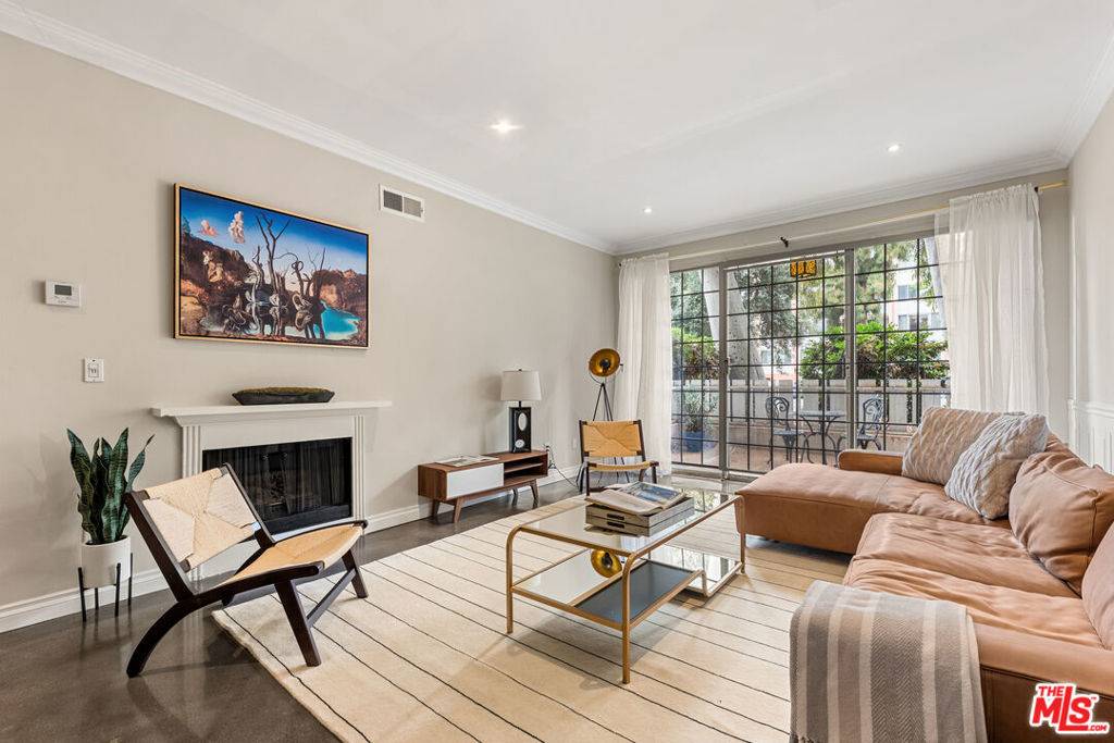 400 S La Fayette Park PL #102, Los Angeles, CA 90057