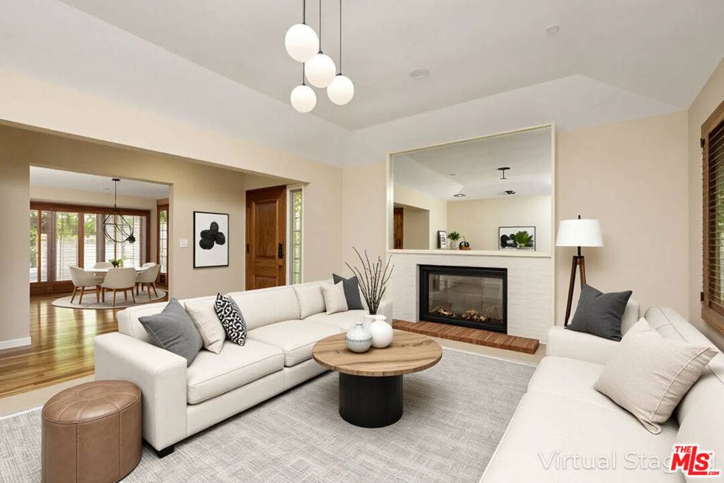 Westlake Village, CA 91362,4042 Stoneriver CT