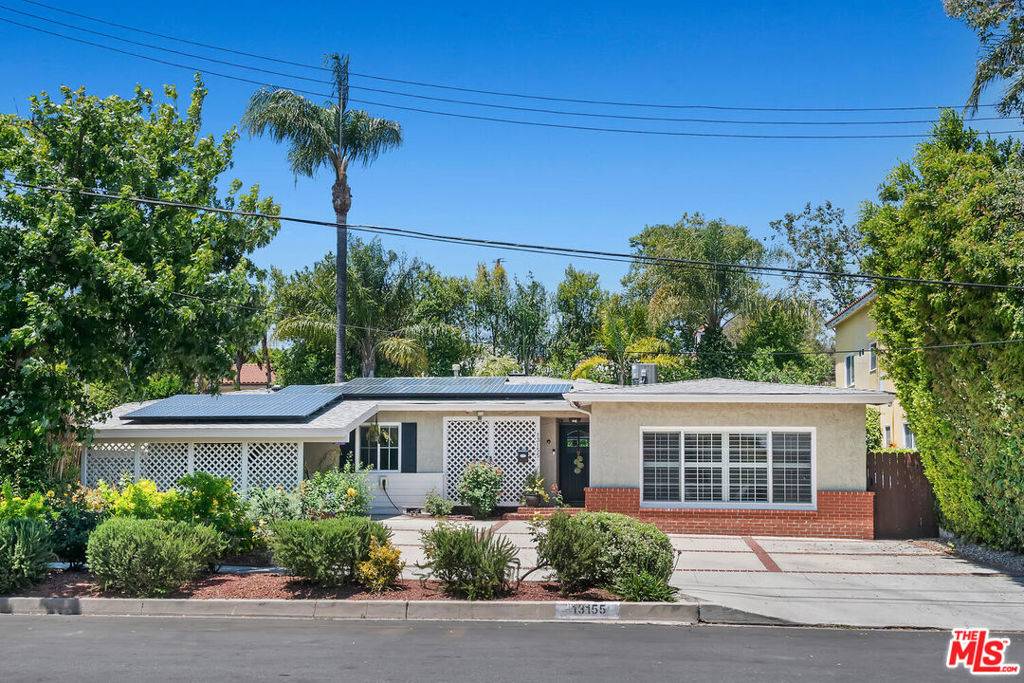 13155 Hartsook ST, Sherman Oaks, CA 91423