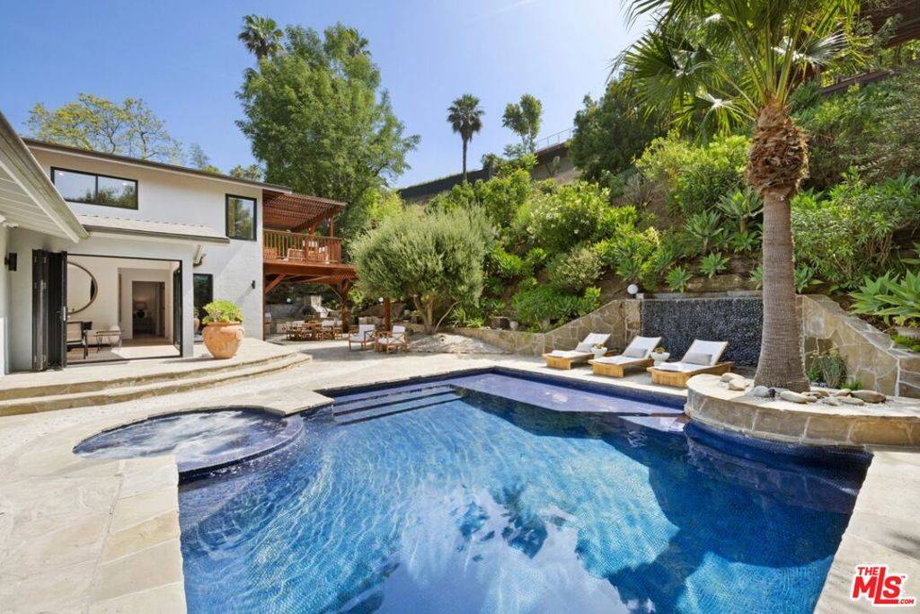 2716 Laurel PASS, Los Angeles, CA 90046