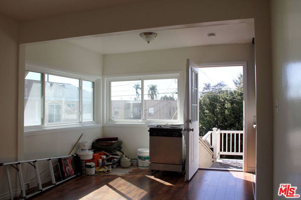 Los Angeles, CA 90037,4051 S Normandie AVE #1/2