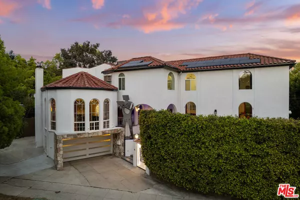 Los Angeles, CA 90027,2240 Hillhurst AVE