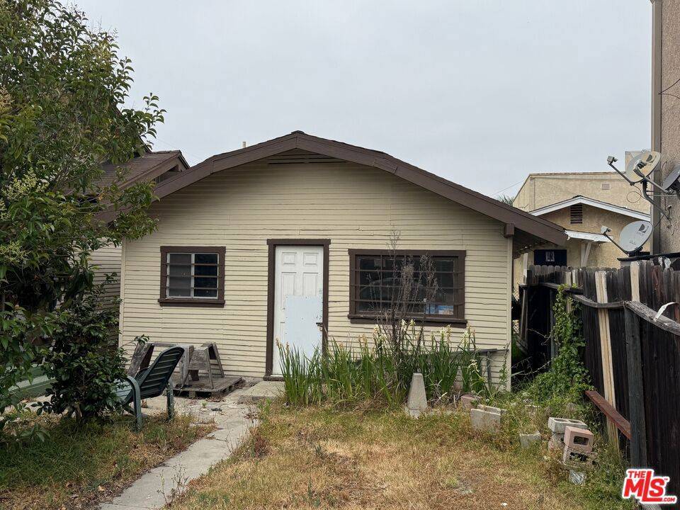 Long Beach, CA 90813,1145 E 10th ST