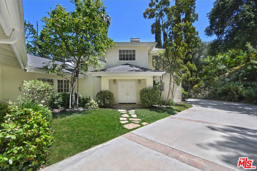 15474 Loom PL, Sherman Oaks, CA 91403