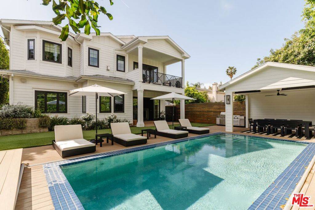 4656 Saloma AVE, Sherman Oaks, CA 91403