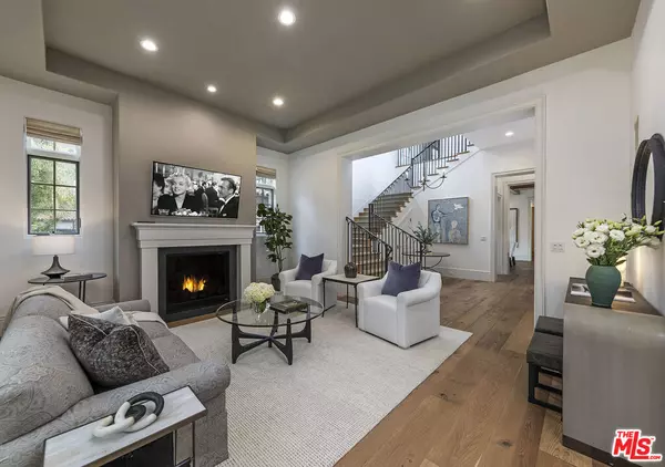Los Angeles, CA 90067,10210 Century Woods DR