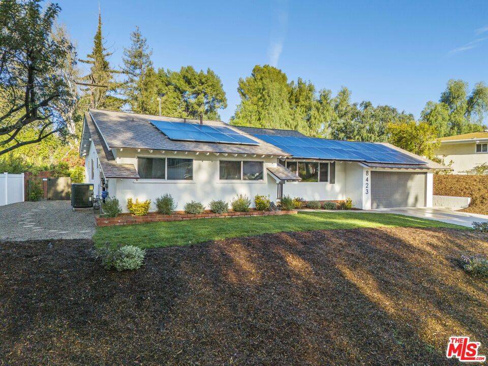 West Hills, CA 91304,8423 Capistrano AVE