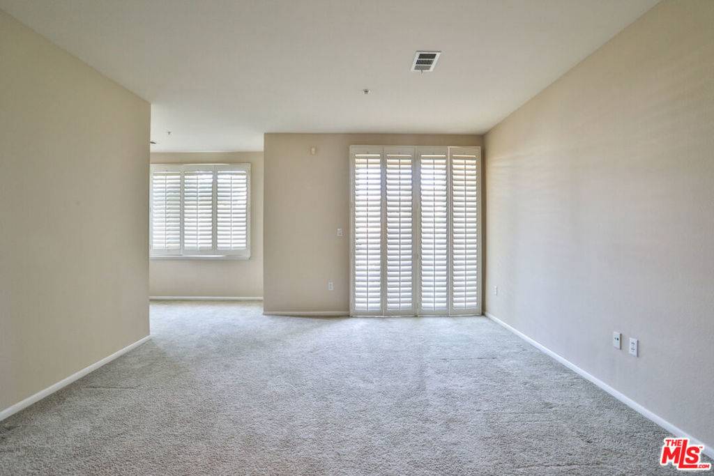 Playa Vista, CA 90094,6400 Crescent Pkwy #305