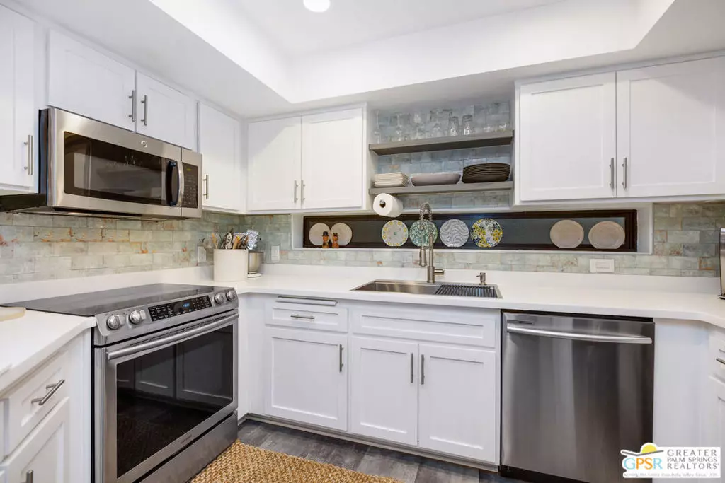 Palm Springs, CA 92262,255 S Avenida Caballeros #313