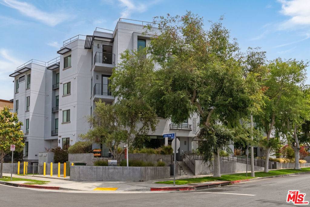 Los Angeles, CA 90035,5955 Saturn ST #301