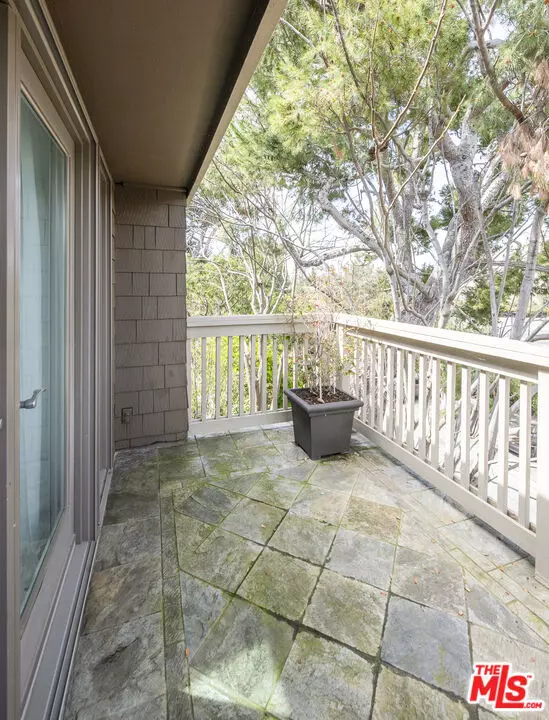 Newport Beach, CA 92660,38 Sea Island DR