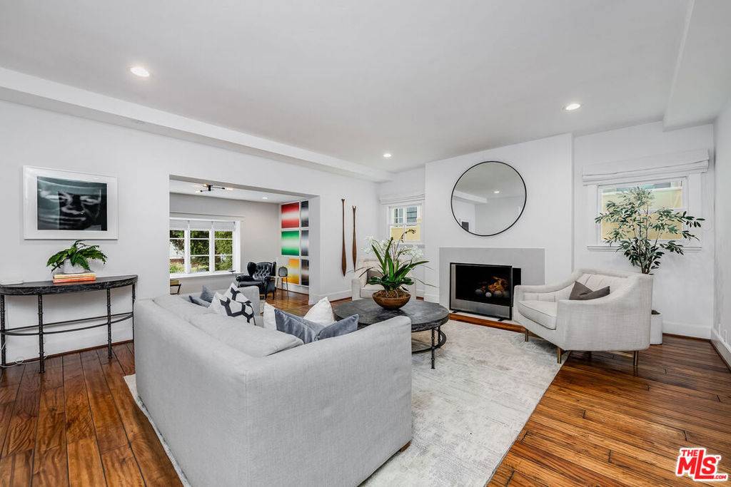 Manhattan Beach, CA 90266,755 31st ST