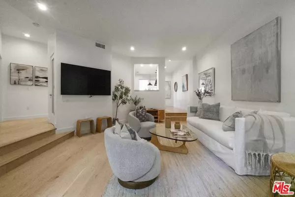 Los Angeles, CA 90049,11949 Goshen AVE #103