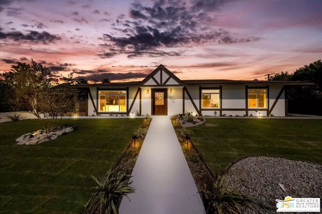 Palm Springs, CA 92262,372 E Molino RD