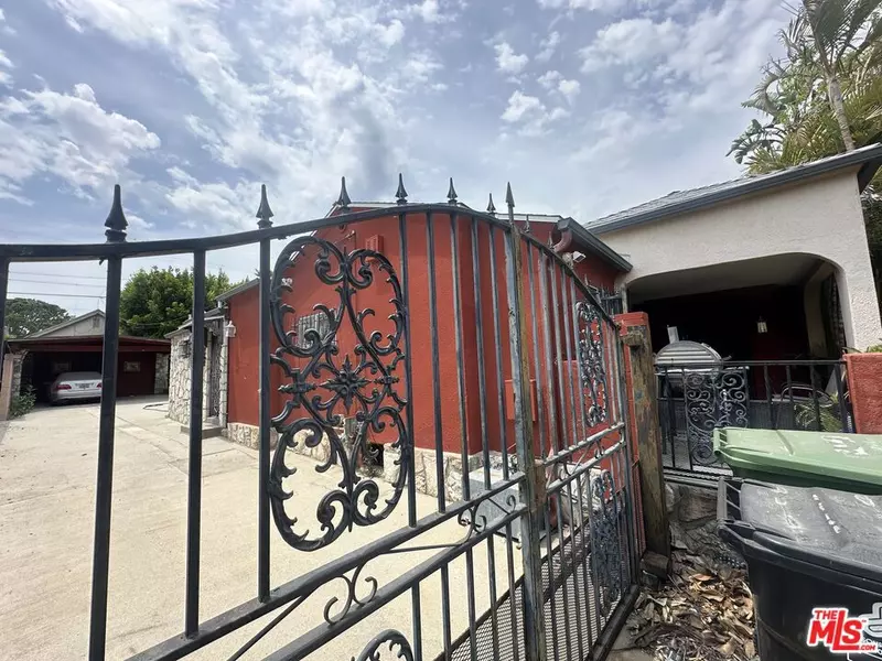 561 N Plymouth BLVD, Los Angeles, CA 90004