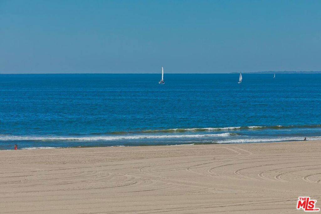 2707 Ocean Front WALK, Venice, CA 90291