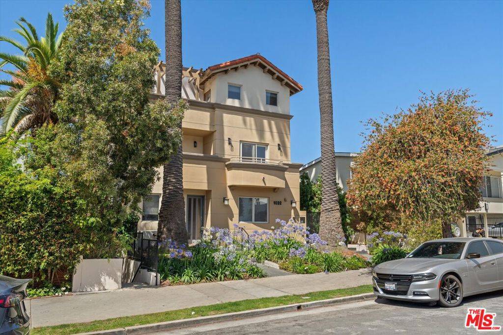 Santa Monica, CA 90403,1032 3rd ST #103