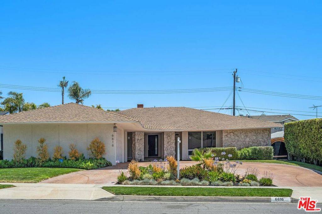Los Angeles, CA 90056,6616 Wooster AVE