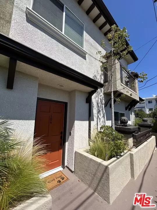 Glendale, CA 91203,362 Salem ST #104