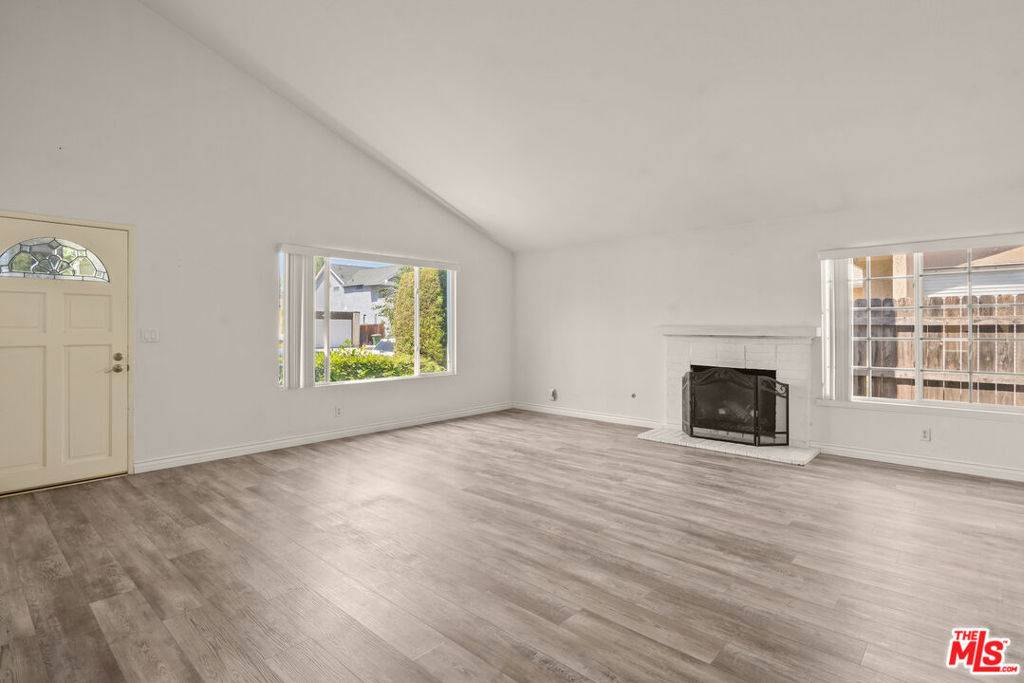 Simi Valley, CA 93063,3989 E Frandon CT