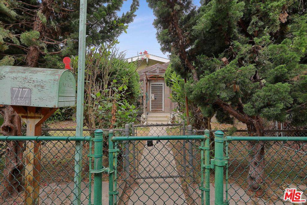 717 Marco PL, Venice, CA 90291