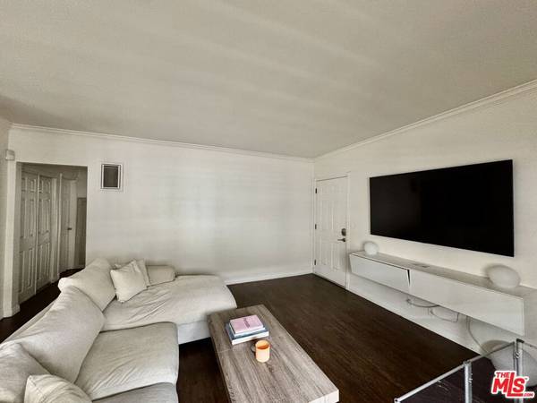 Inglewood, CA 90302,563 E Hazel ST #6