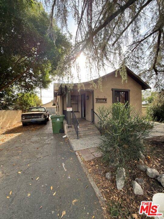 11258 Califa ST, North Hollywood, CA 91601
