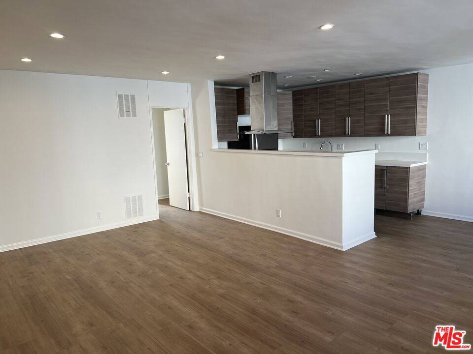 1253 N Hayworth AVE #106, West Hollywood, CA 90046